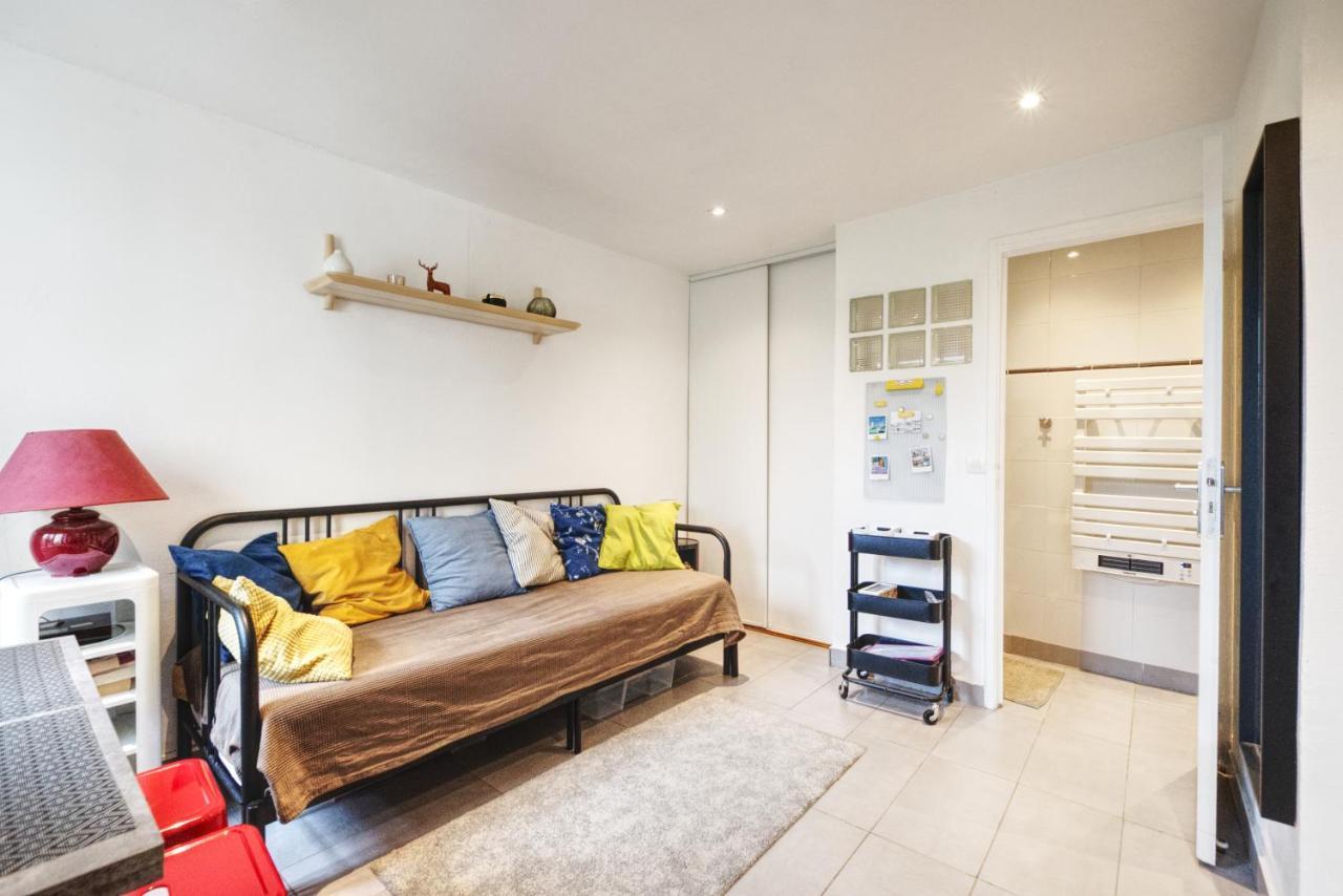 Studio Calme Proche Paris Avec Terrasse Privative Et Jacuzzi En Option 팔레조 외부 사진