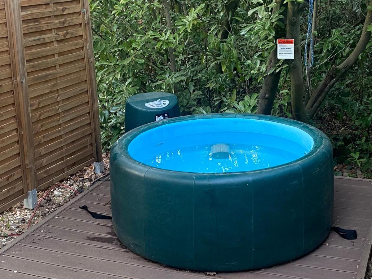 Studio Calme Proche Paris Avec Terrasse Privative Et Jacuzzi En Option 팔레조 외부 사진